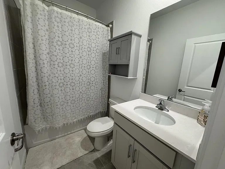 14083 SW Thorens Dr — Photo 24