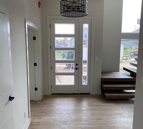 3rd image of 613 Red Feather Ct