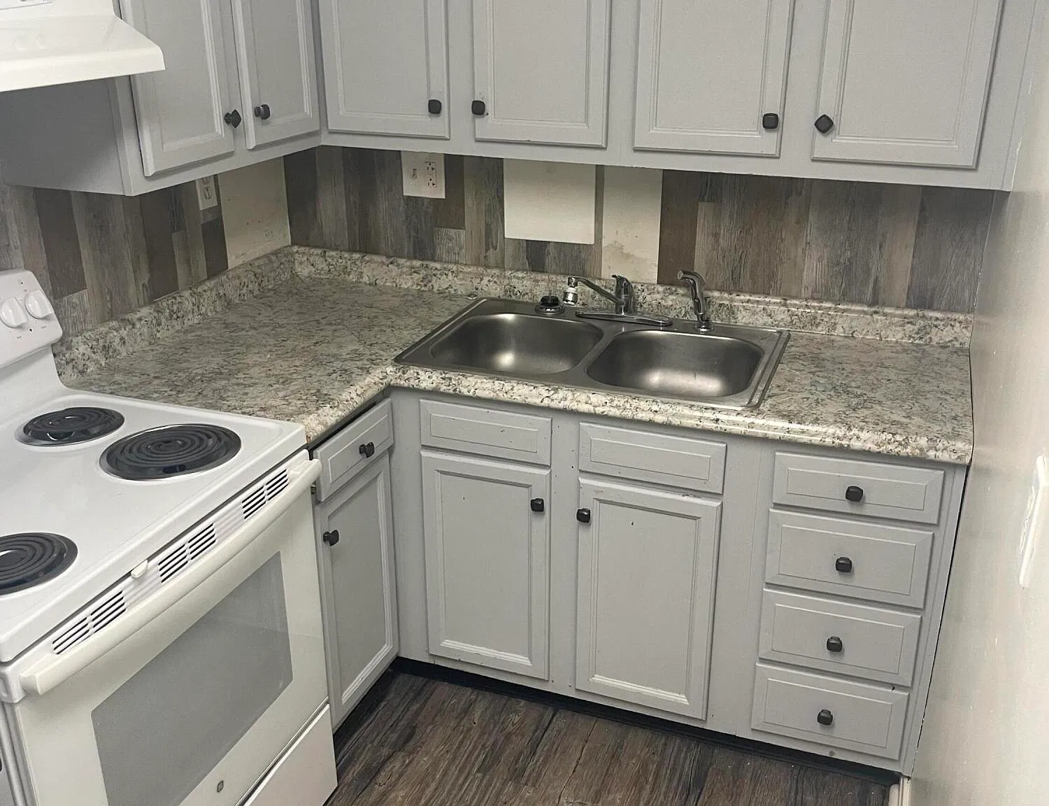 1 bed, 1.0 bath, 615 sqft, $775 — Photo 3