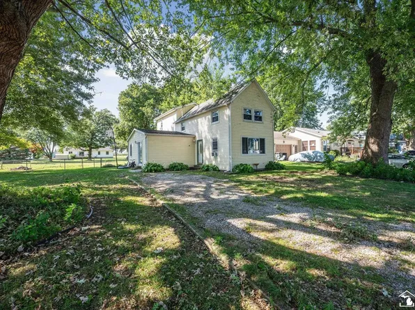 11273 Harold Dr, Luna Pier, MI 48157