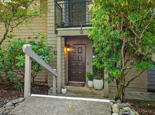 25 Crestfield Ct, Lake Oswego, OR 97035