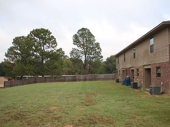 3rd image of 15984 Farm To Market Rd #16