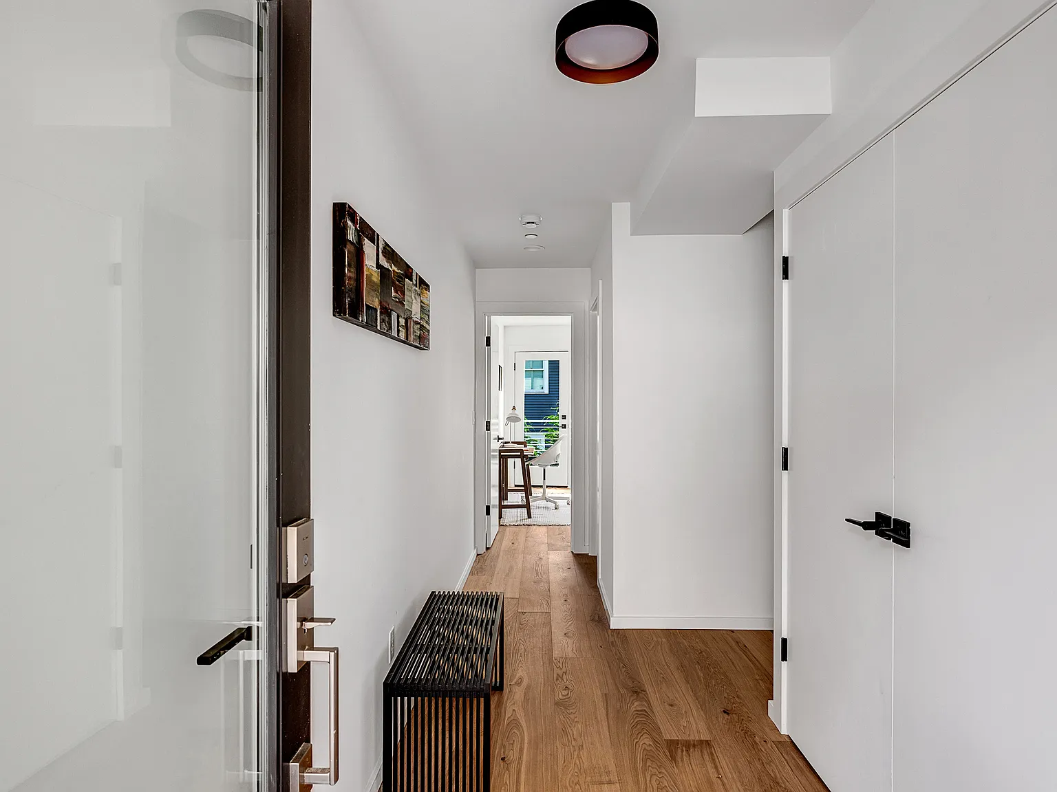 2 bed, 1207 sqft, $3,900 — Photo 3