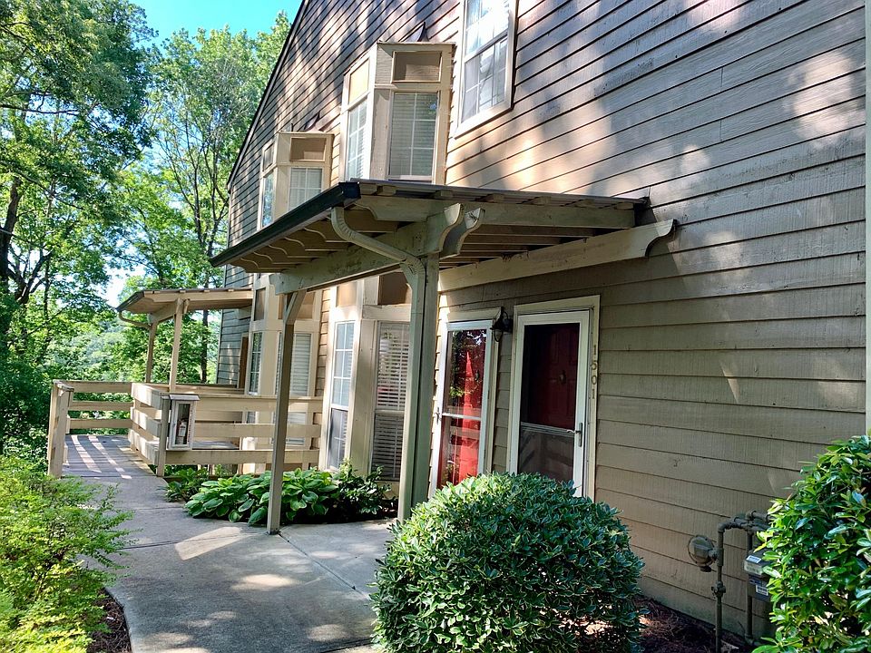 Entrance to the condo