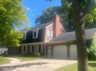 406 Olena Ave SE, Willmar, MN 56201