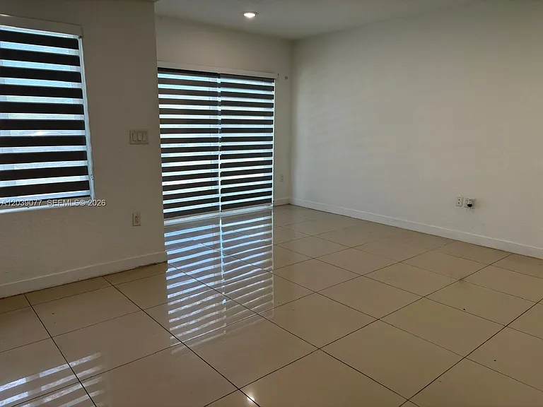 25680 SW 143rd Path — Photo 5