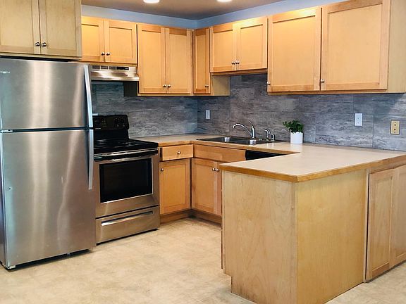 2nd image of 865 3rd Ave NW APT 1