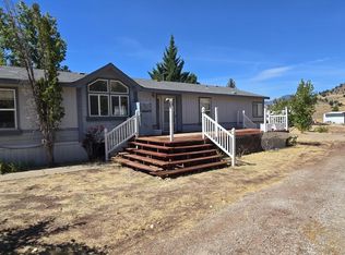 17420 Lake Side Ln, Hornbrook, CA 96044