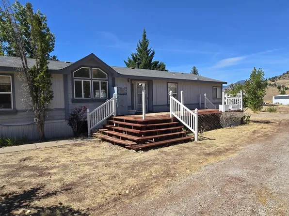 17420 Lake Side Ln, Hornbrook, CA 96044