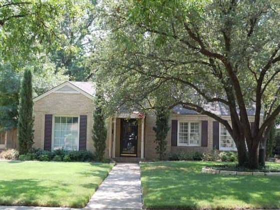 1st image of 2417 Clarinda Ave