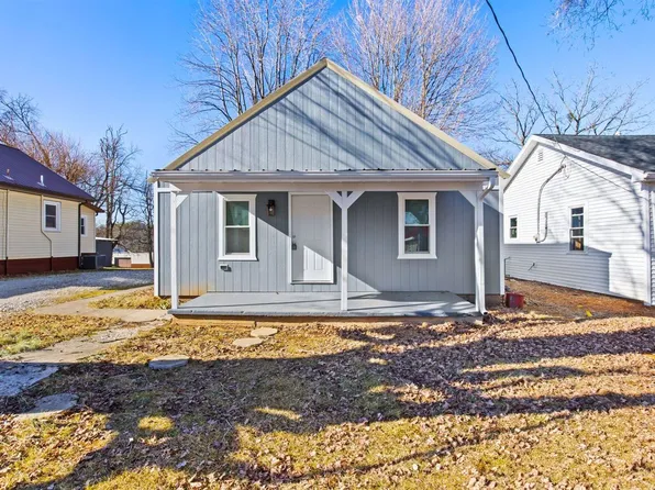201 N 10th St, Cave City, KY 42127