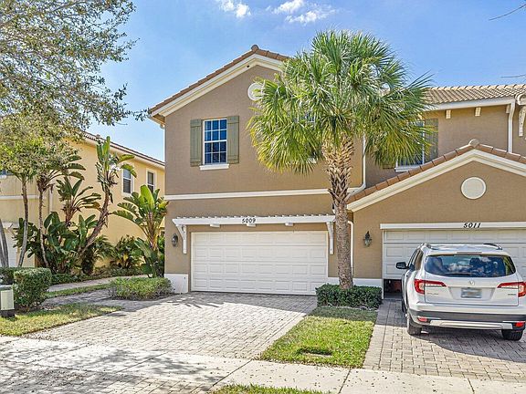 2nd image of 5009 Dulce Ct