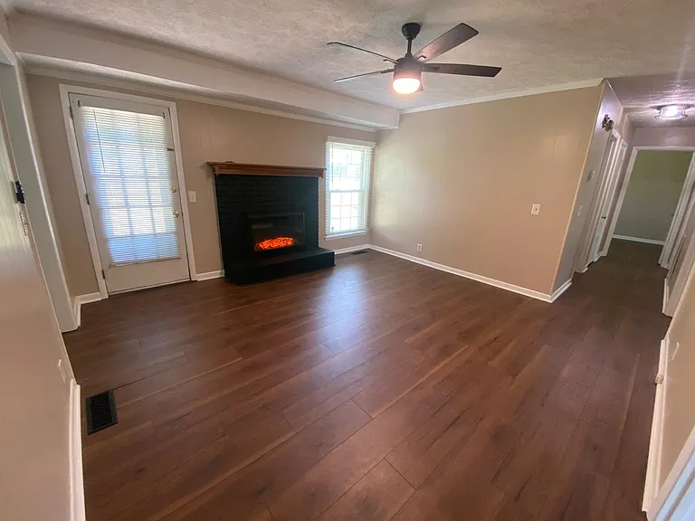 703 Lucien Rd — Photo 3