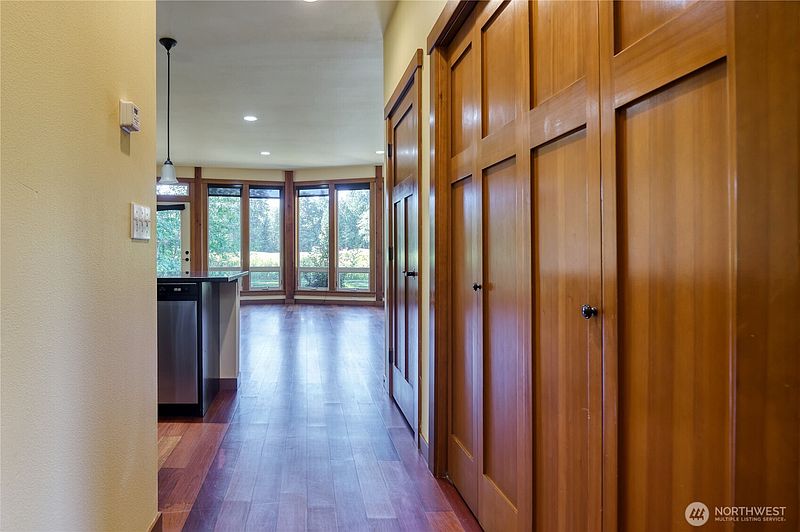 4th image of 1307 Pelican Pl #B
