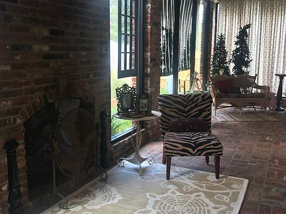 4th image of 4612 Aspen Ln