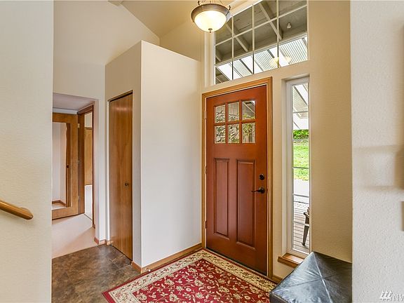 4th image of 13511 2nd Ave NE