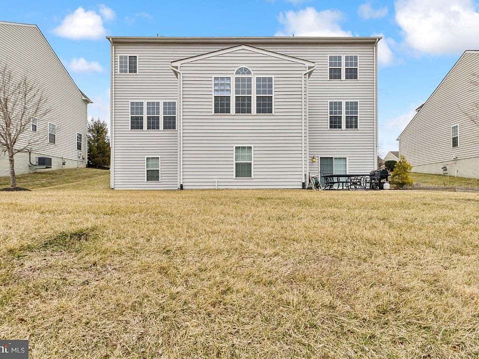 2nd image of 5005 Kennington Ct