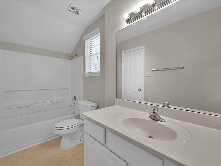 180 Binnacle Ct #B — Photo 12