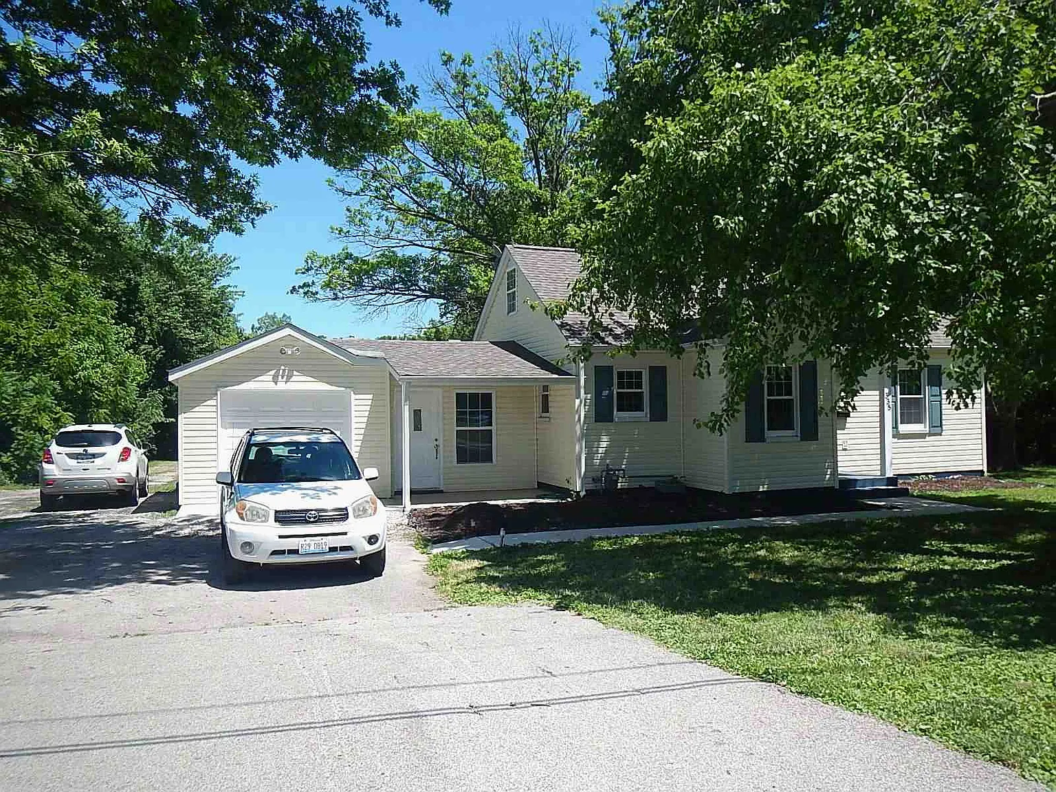 335 Staunton Rd photo 1