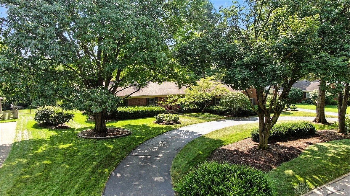 6342 Seton Hill Pl, Dayton, OH 45459 | Zillow