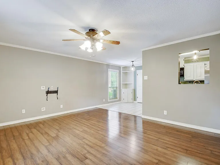 3429 Harvest Dr — Photo 5