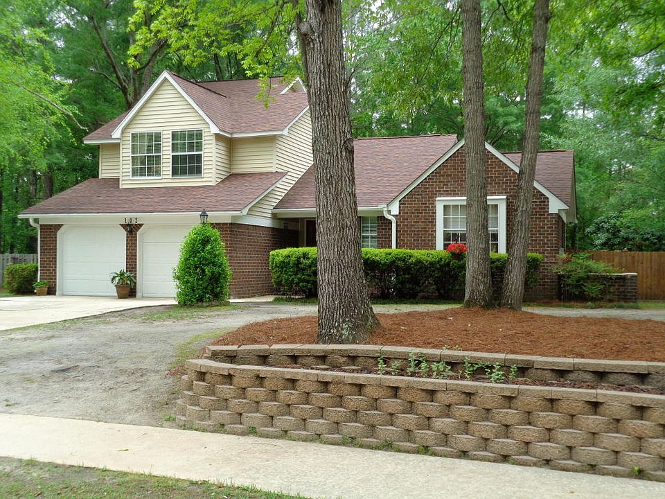 1st image of 102 Knottingham Dr