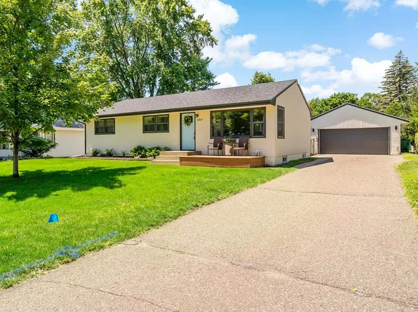 2307 Hand Ave, Roseville, MN 55113
