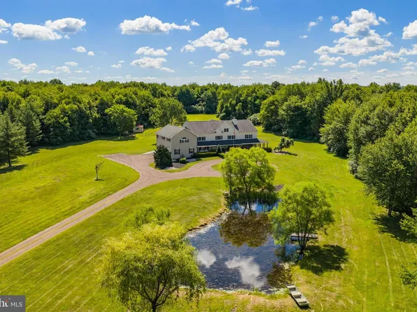 715 Bucks Rd, Perkasie, PA 18944