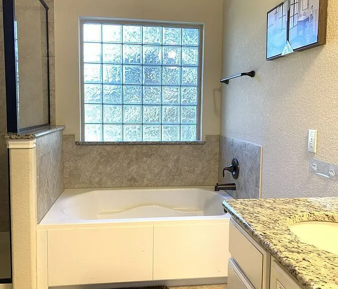 3242 Valentino Dr — Photo 11