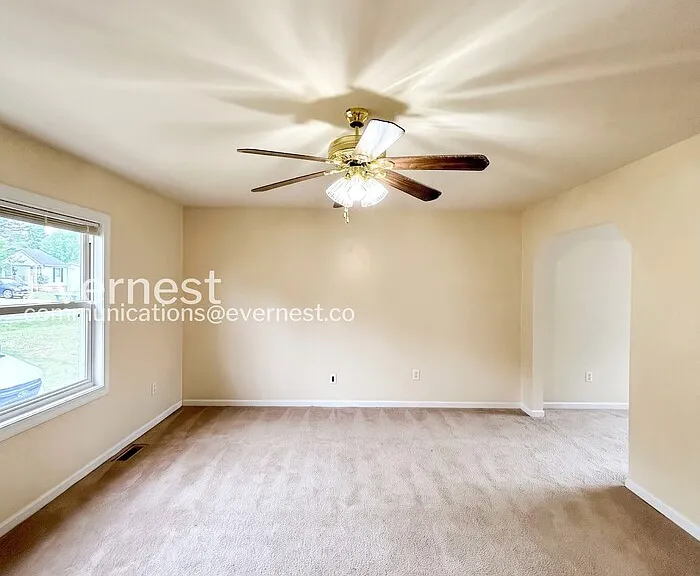 11406 Wentworth Ct — Photo 7