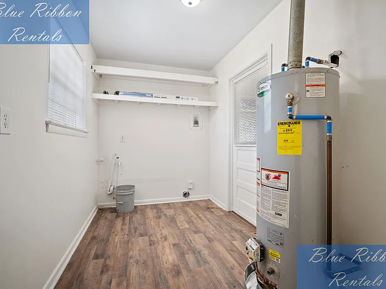 2712 Moot Ave — Photo 14