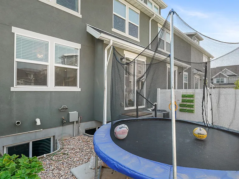 1082 S Lilac Way — Photo 19