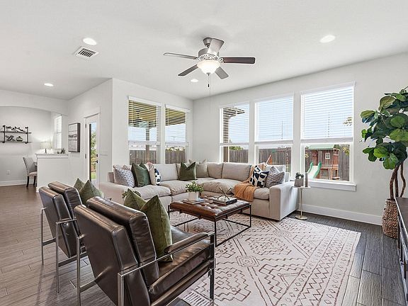 4th image of 14215 Alloro Dr