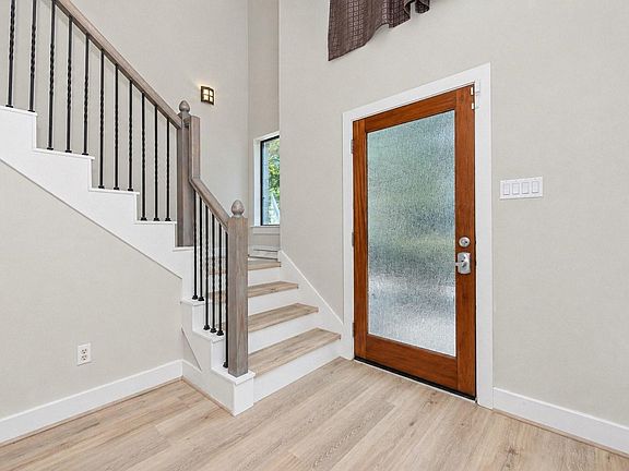 3rd image of 3408 Saint Emanuel St