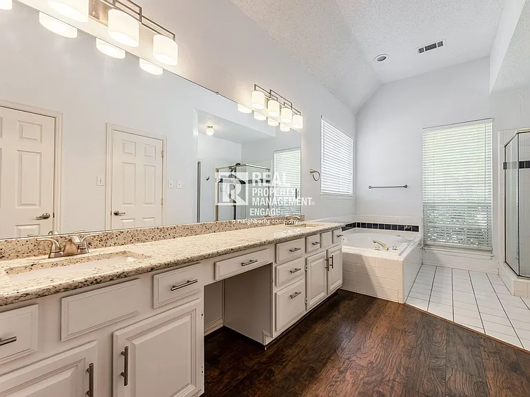 8817 Pocono Dr — Photo 29