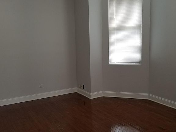 5th image of 9335 S South Chicago Ave APT 1