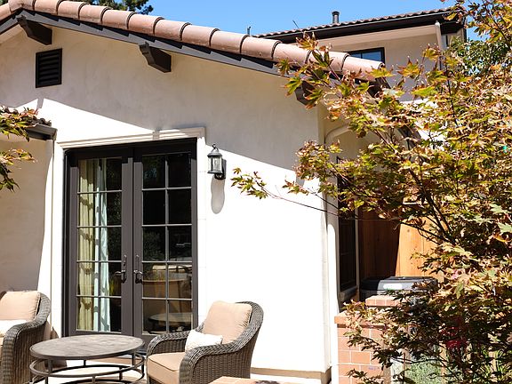 3rd image of 271 Margarita Ct