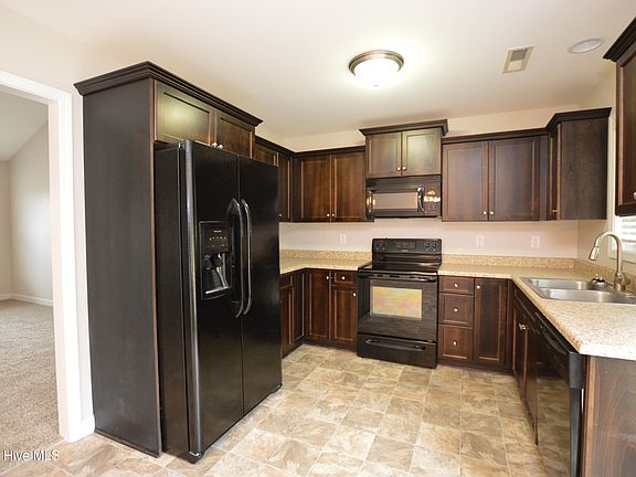 4th image of 130 Dixon Road