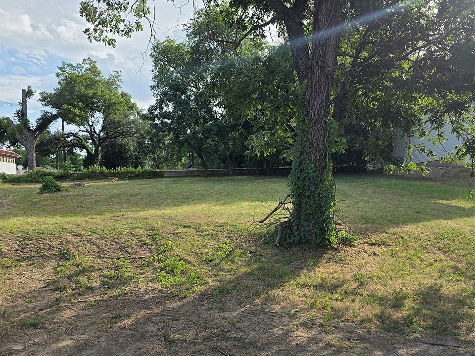 1st image of N 4th St