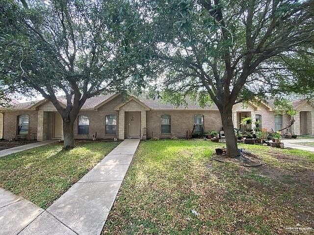 1st image of 2402 Tahiti Dr #1