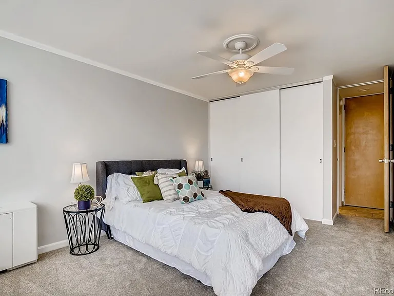 1050 N Corona St #115 — Photo 14