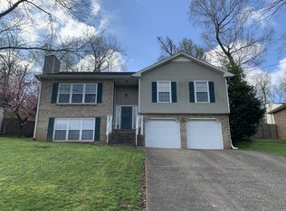 150 Whitehall Dr, Clarksville, TN 37042