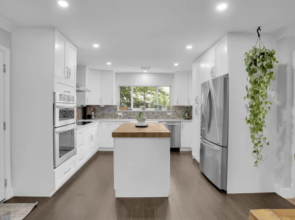 1512 Hummingbird Drive, Delray Beach, FL 33444