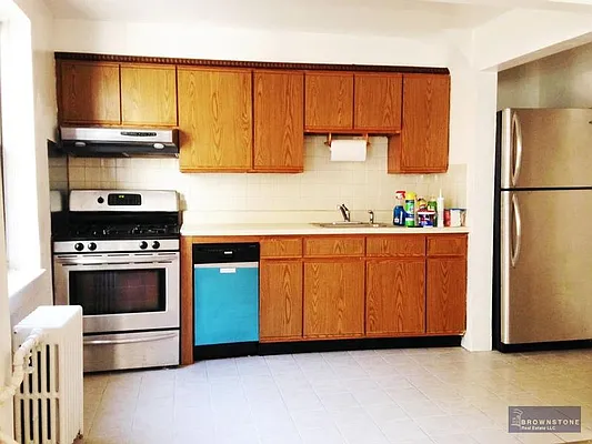 Rented by Brownstone Real Estate | media 10