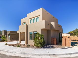 2050 Calle Sombra, Santa Fe, NM 87505