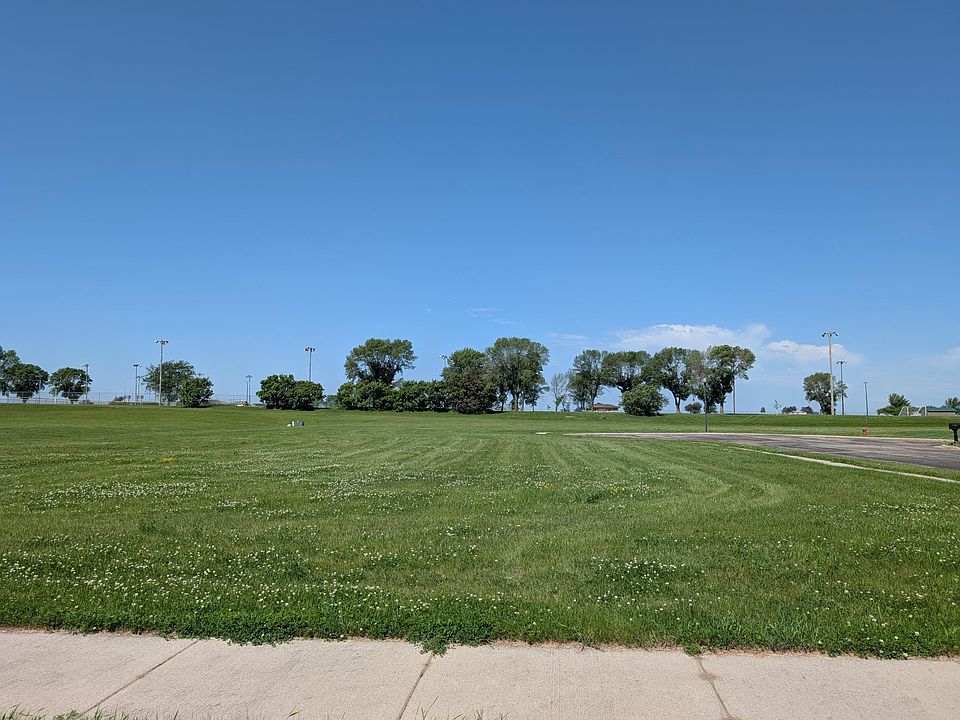 2nd image of 414 Berlin Cir