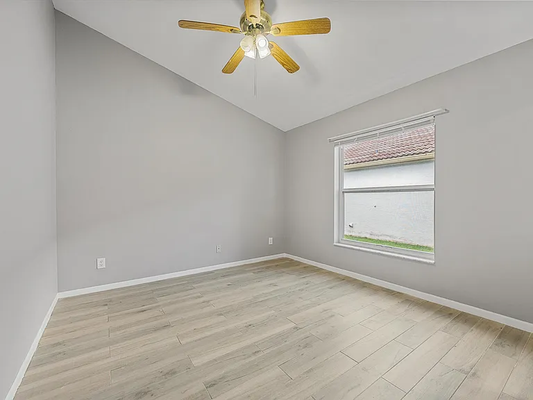 1851 Oak Berry Cir — Photo 14