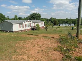 104 Secret Cove Dr, Blacksburg, SC 29702