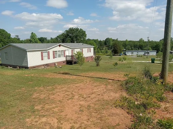 104 Secret Cove Dr, Blacksburg, SC 29702