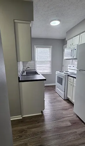 7745 Main St #3 Photo 1